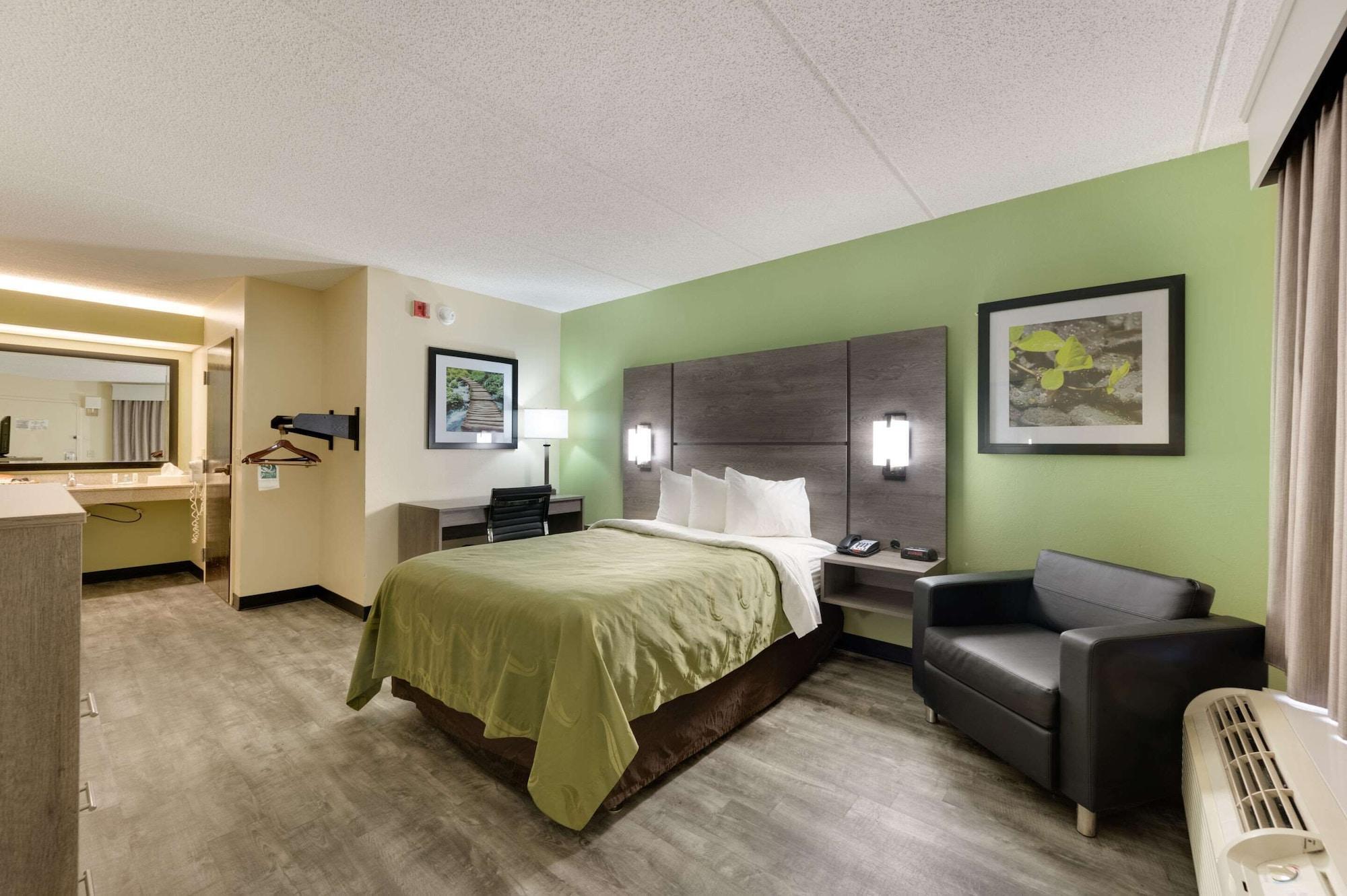 Quality Inn Airport - Southeast Irondale Exterior photo
